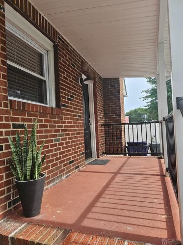 860 Francis St, Perth Amboy, NJ 08861-2131