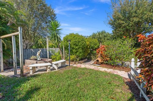 2044 Morningside Blvd, Fort Pierce FL 34952-8821 exterior