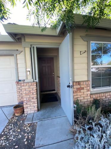 5311 Hadley Ct, Riverbank CA  95367-9470 exterior