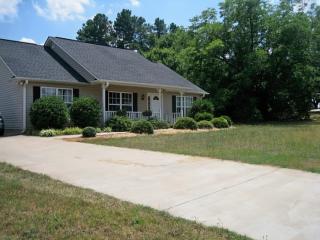 622 Banks Terrace Trl, Inman SC  29349-7204 exterior