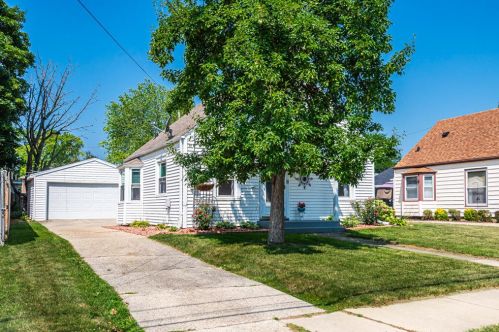 6400 37 Ave, Kenosha WI 53142-3335 exterior