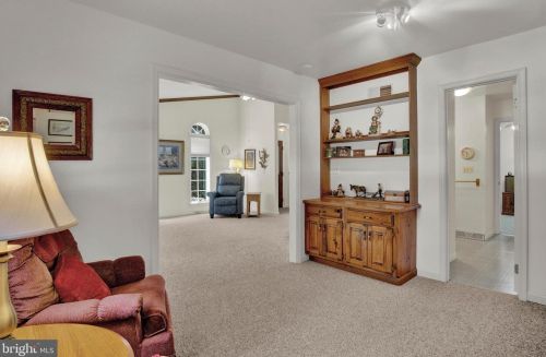 101 Strayer Dr, Carlisle PA  17013-4408 exterior