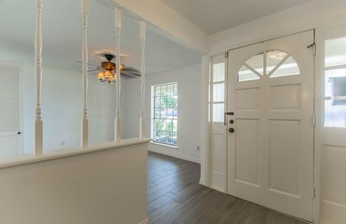 1309 Melrose Dr, Richardson TX  75080-3739 exterior