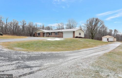 7001 Molly Pitcher Hwy, Lees Cross Roads, PA 17257-9372