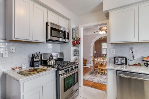 5628 38 Ave, Kenosha WI 53144-2725 exterior