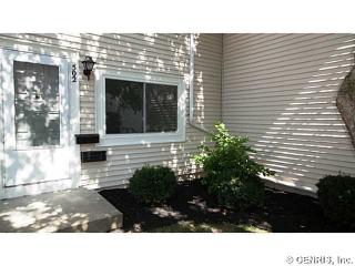 502 Eastbrooke Ln, Rochester, NY 14618-5227