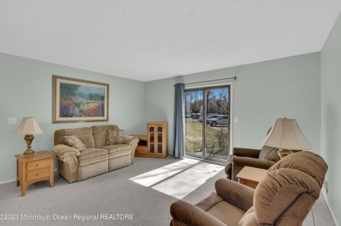 1110 Lilly Ln, Jackson Twp NJ  08527-4142 exterior