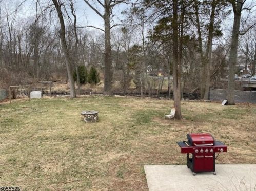 798 Old Lake Ave, Rahway NJ  07065-2623 exterior