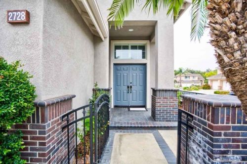 2728 Kent St, Orange, CA 92867-2270