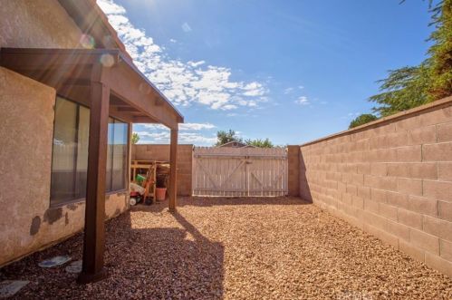 12542 Spring Valley Pkwy, Victorville CA  92395 exterior