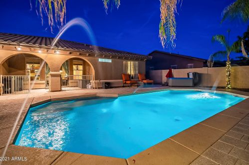 6758 Tucana Ln, Gilbert AZ  85298-8784 exterior