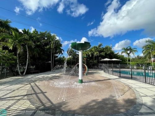 8359 38th St, Hollywood FL  33024-3130 exterior