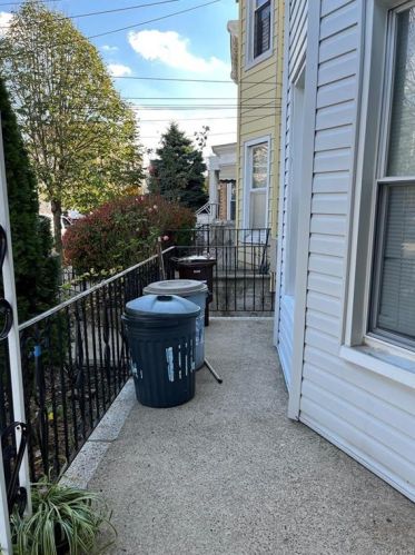 1829 Holland Ave, Bronx, NY 10462-3624
