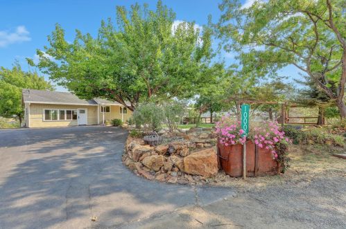 10005 Park View Ln, Lake Wildwood, CA 95946-9397