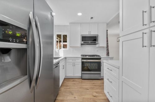 1455 Highridge Dr, Oceanside CA  92056-3050 exterior