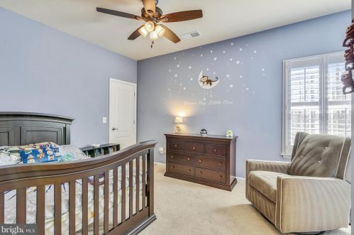 21099 Honeycreeper Pl, Leesburg VA exterior