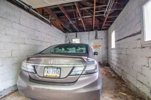 422 4th St, Oakmont PA  15139-1680 exterior