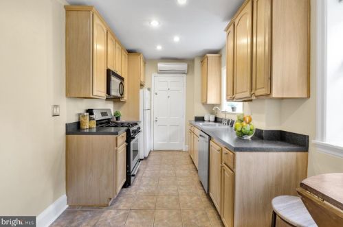 408 19 St, Philadelphia PA 19146-4656 exterior