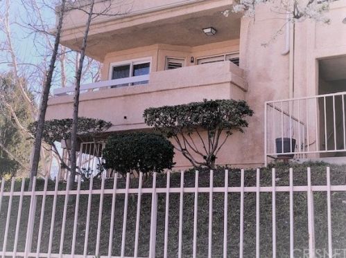 19804 Sandpiper Pl, Santa Clarita, CA 91321-4339