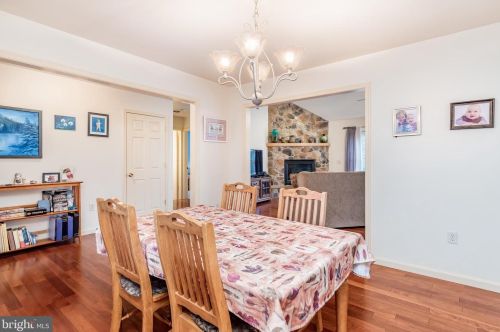 158 Barrens Valley Rd, Siddonsburg, PA 17019-8601