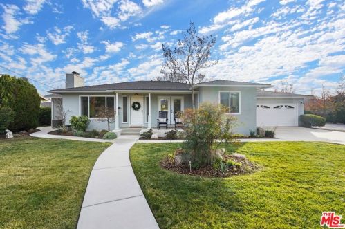 96 Kunkle St, Oak View, CA 93022-9552