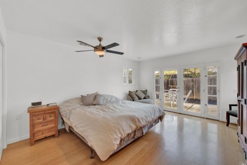 200 Juniper St, Vacaville CA 95688-2736 exterior