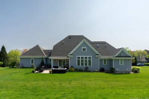 19 Somerset Dr, Waterbury CT  06762-3341 exterior