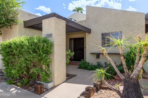 2909 Altadena Ave, Phoenix, AZ 85029-4324