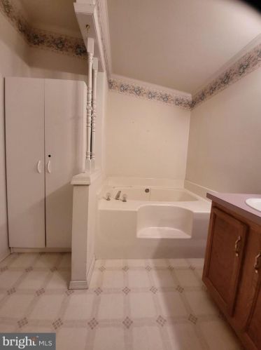 28 Shenandoah Dr, Erial NJ 08081-5217 exterior