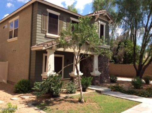 931 Wendy Way, Gilbert, AZ 85233-3623