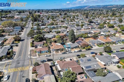 1513 142nd Ave, San Leandro CA  94578-1707 exterior