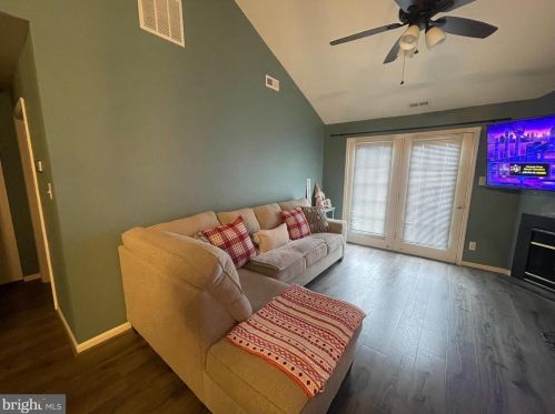 1425 Tristram Cir, West Deptford NJ  08051-2264 exterior