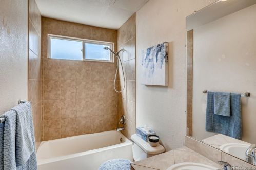 3826 Fraser St, Denver CO 80014-4022 exterior