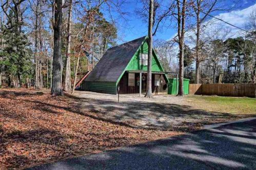 184 Hickory Hill Dr, Burkeville, TX 75932-2418