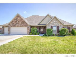 5707 Ashbrook Dr, Bartlesville, OK 74006-6961