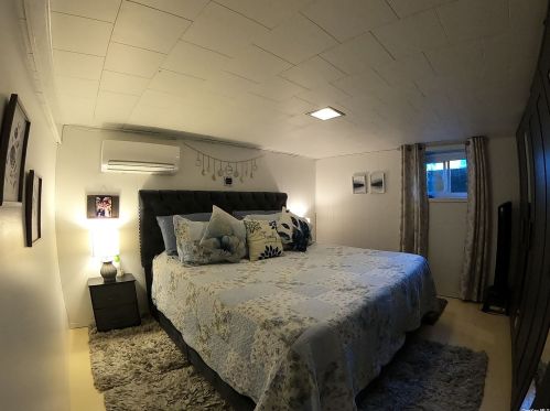 690 Tulip Ave, Floral Park NY  11001-3754 exterior