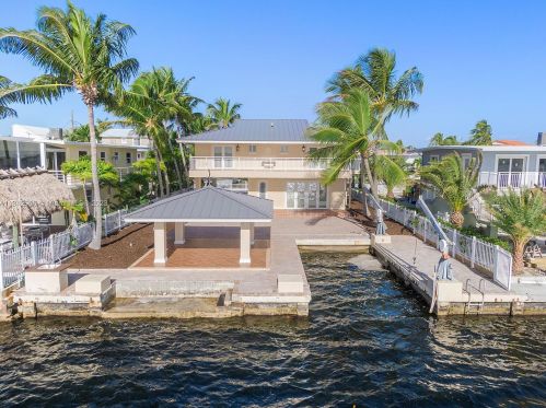 632 Island Dr, Key Largo FL  33037-4808 exterior