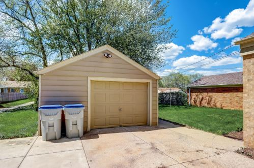 2773 51, Milwaukee WI 53219-3260 exterior