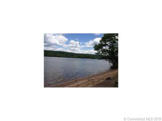 565 Saybrook Rd, Haddam CT  06438-1002 exterior