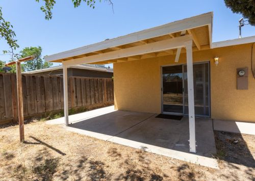 740 Colorado Ave, Los Banos CA  93635-3301 exterior