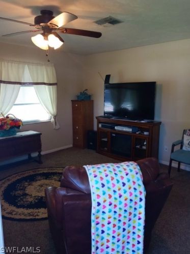 10 Palm Blvd, Lehigh Acres FL 33936-7247 exterior