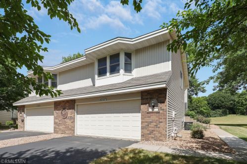 6597 Falstaff Rd, Saint Paul, MN 55125-2427