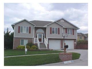 2865 Bentwood Dr, Manhattan, KS 66502-3113