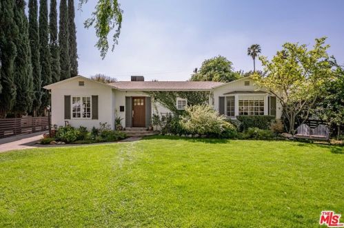 11920 Hartsook St, North Hollywood, CA 91607-3103