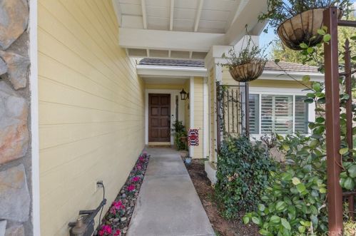 28161 Caraway Ln, Santa Clarita, CA 91350-3903