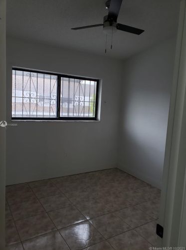 5465 22nd Ct, Hialeah, FL 33016-7004