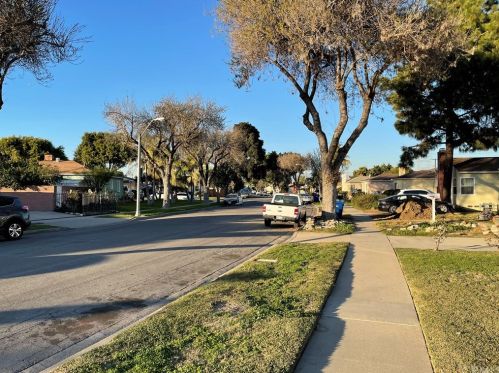 10336 Blumont Rd, South Gate, CA 90280-5343