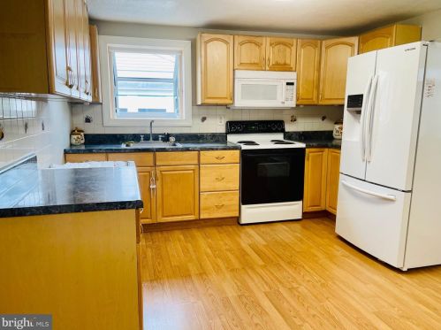 65 Peony St, Browns Mills NJ  08015-3438 exterior