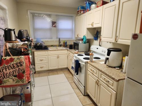437 Moore St, Norristown, PA 19401-5152