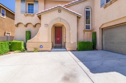27404 Lock Haven Ct, Temecula CA  92591-4423 exterior